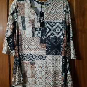 NWT Ladies Tunic Large by Lily